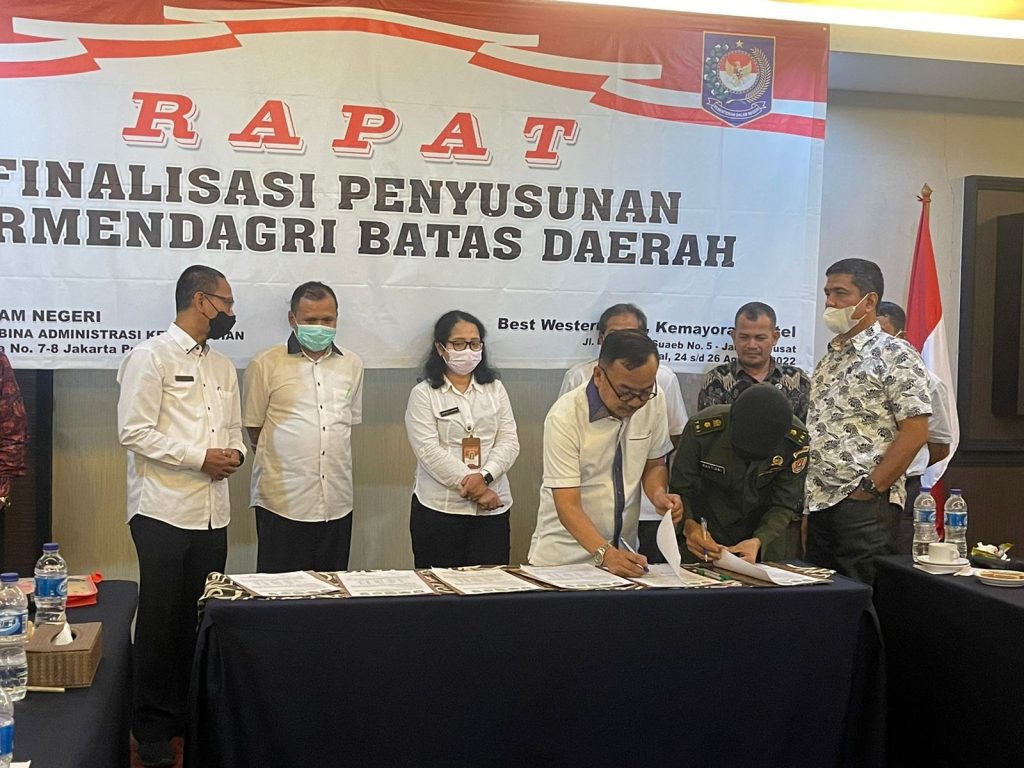 Kemendagri Fasilitasi Penandatanganan Berita Acara Revisi Batas Rokan Hulu – Padang Lawas